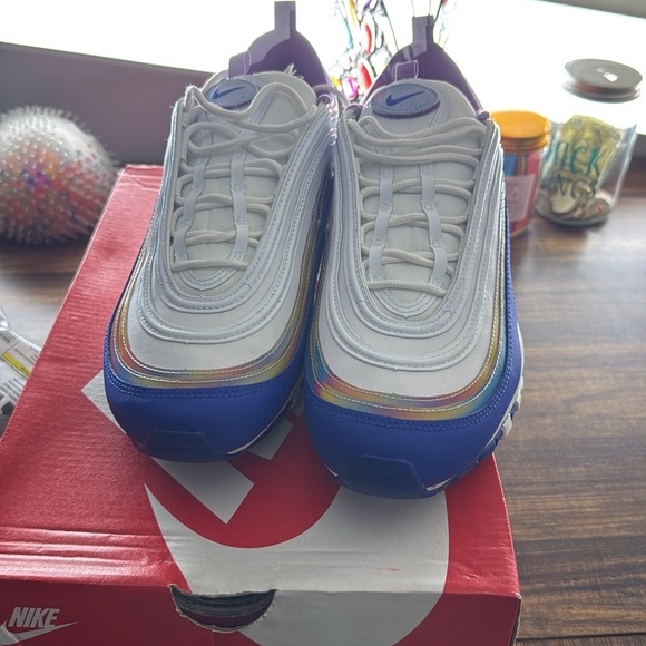 Wore a few times - Picture 3 of 5